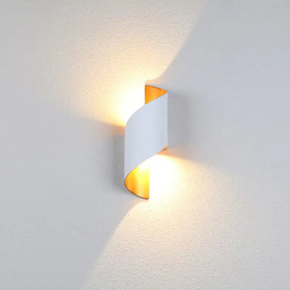 Larana Home™ LED Waterproof Outdoor Lighting